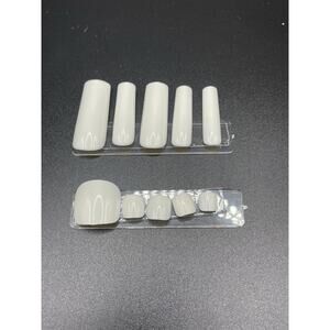48 pcs Matching Press on Toe and Nails